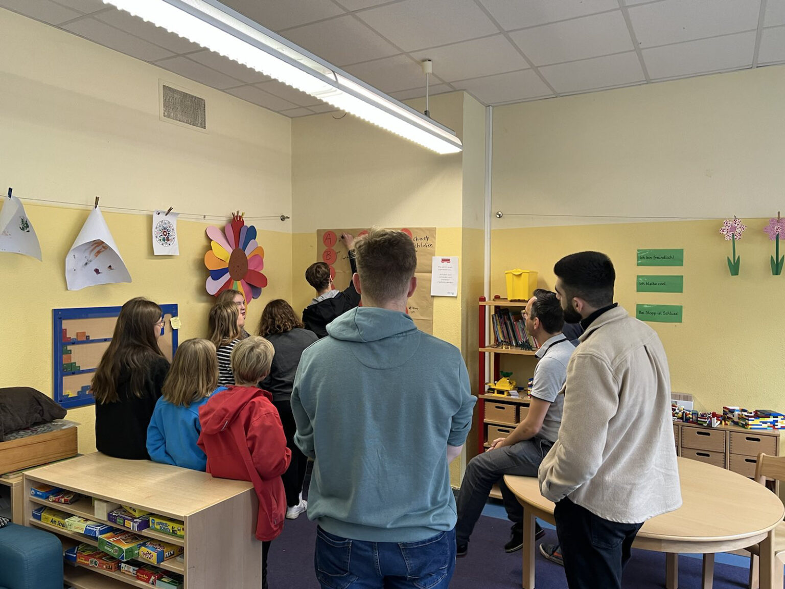 Jugendliche sammeln erste Ideen für Jugendzentrum - evaju